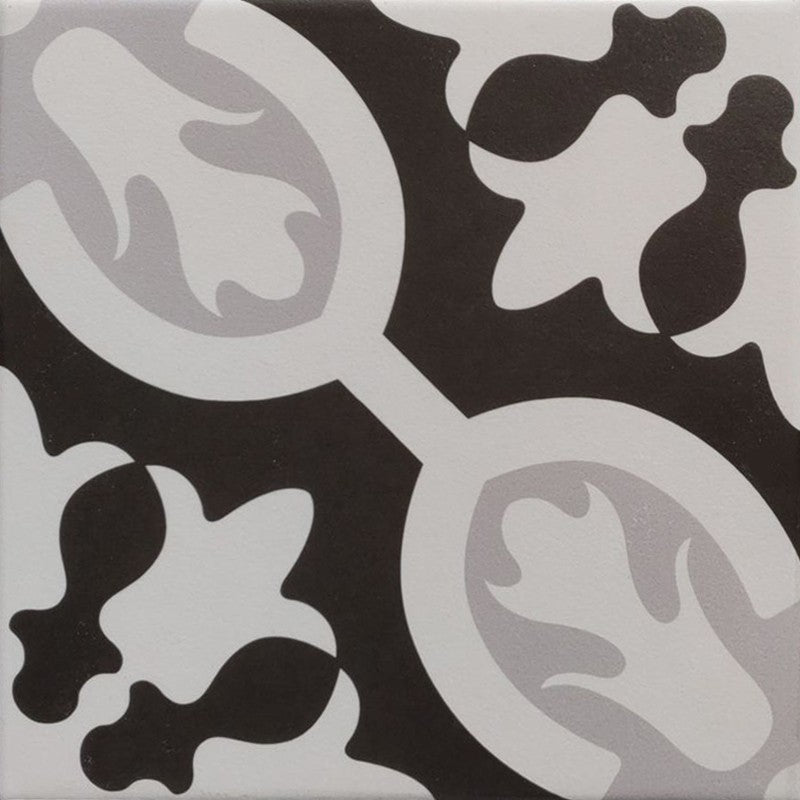 Poppy Black & White Feature tile