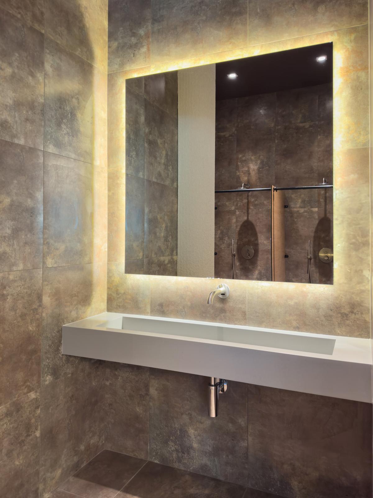Bathroom accessories