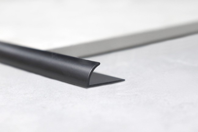 BAT ALUMINIUM HALF ROUND TRIM