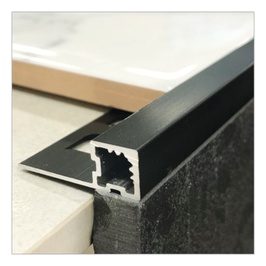R/D SQUARE EDGE TRIM